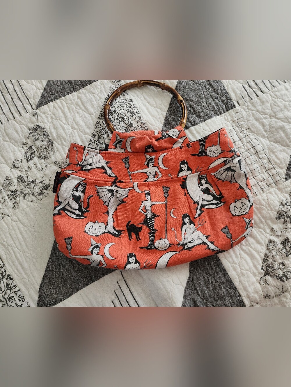 Halloweeen Handbag- Retro Style